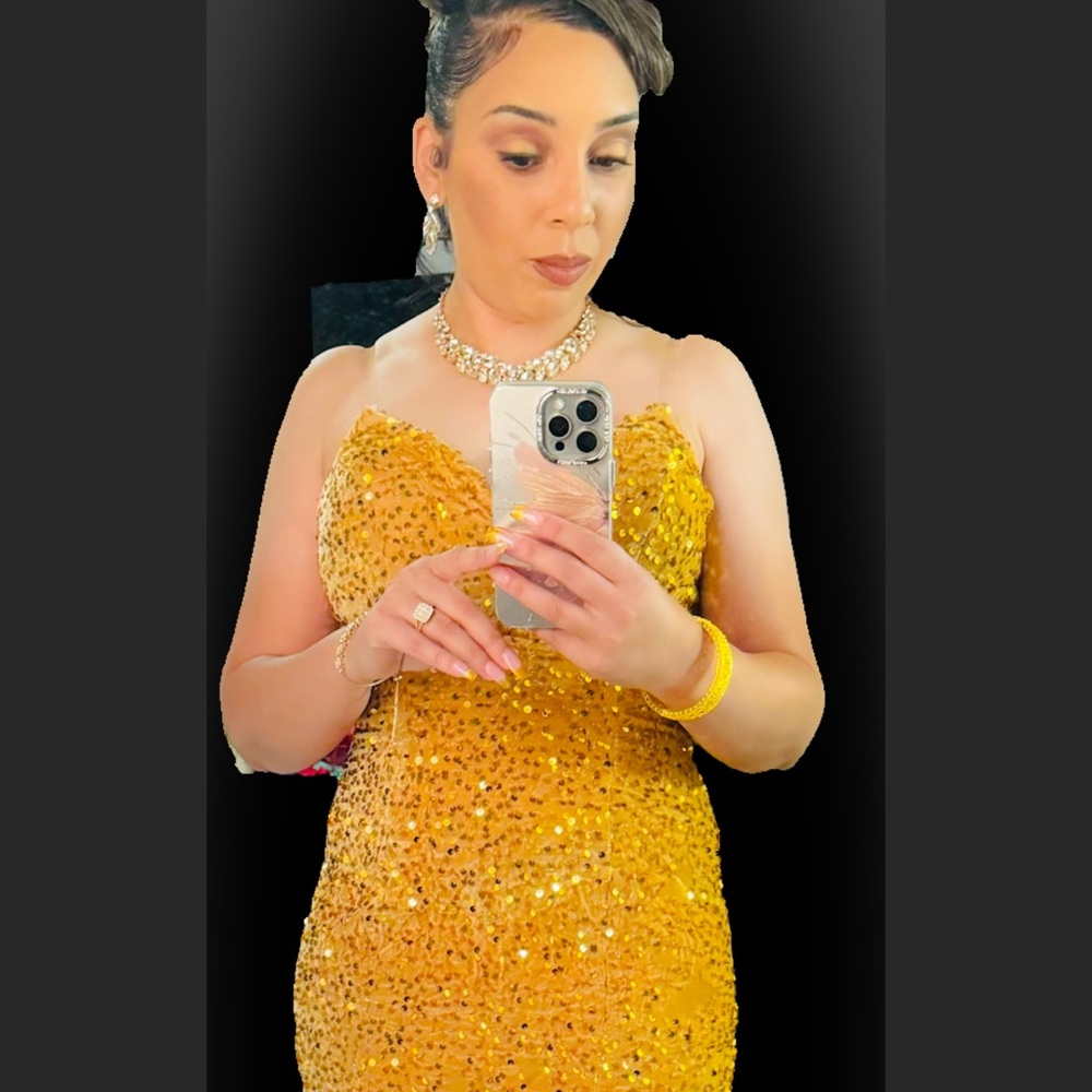 Elegant floor length mermaid gown